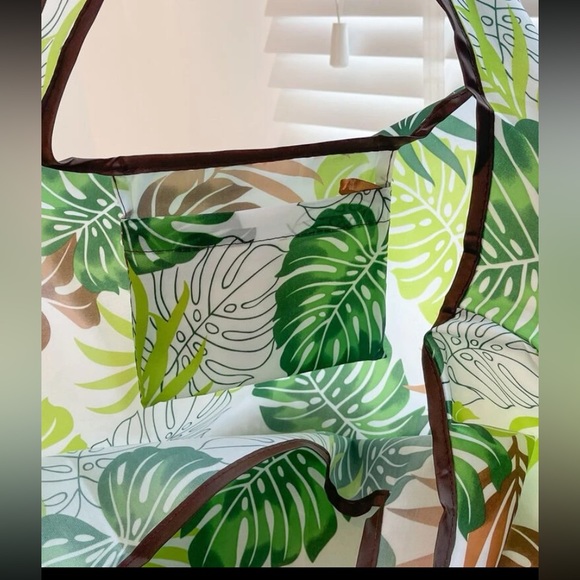 NWT Tropical Leaf Tote Bag - Picture 2 of 7
